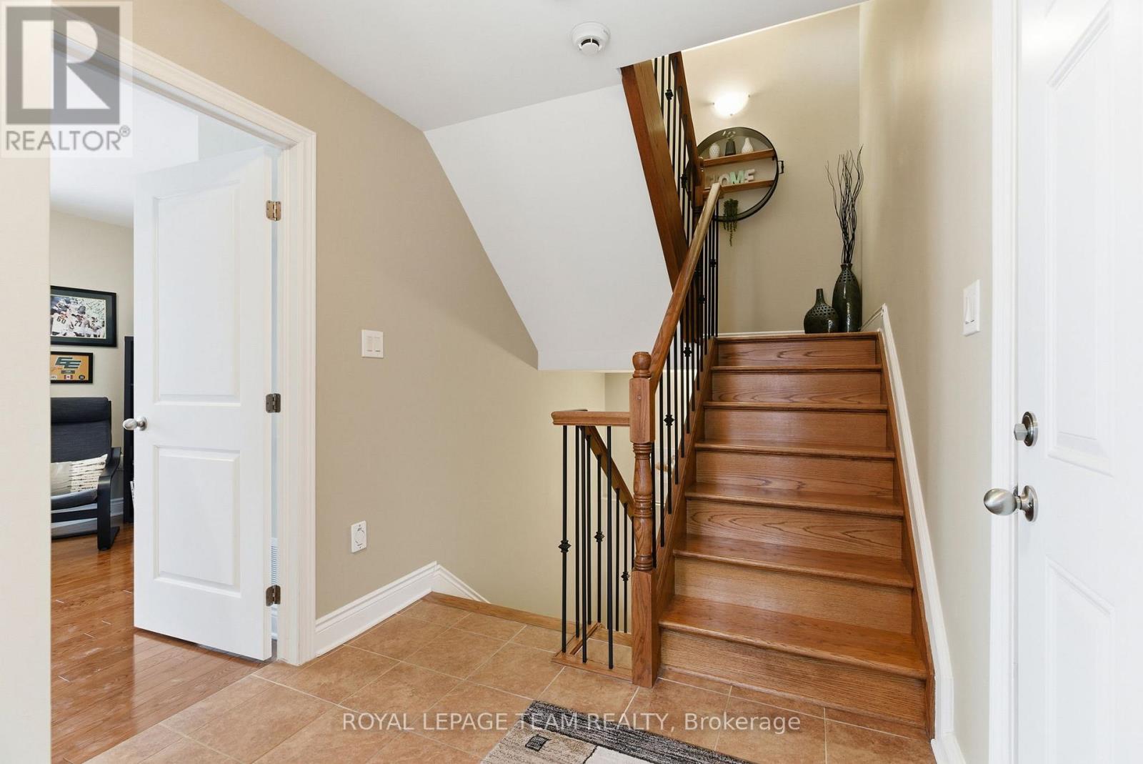 3362 Carling Avenue, Ottawa, Ontario  K2H 0A7 - Photo 7 - X12631570