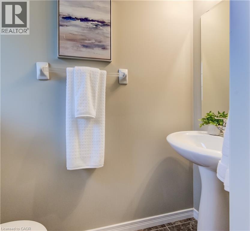 355 Fisher Mills Road Unit# 27, Cambridge, Ontario  N3C 4N5 - Photo 12 - 40789731