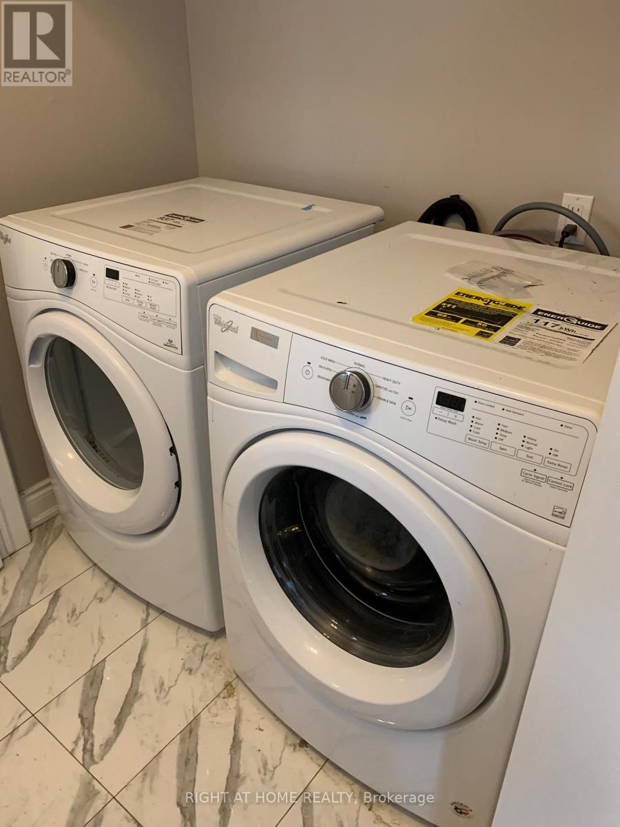 231 Albany Avenue, Toronto, Ontario  M5R 3C7 - Photo 8 - C12631580