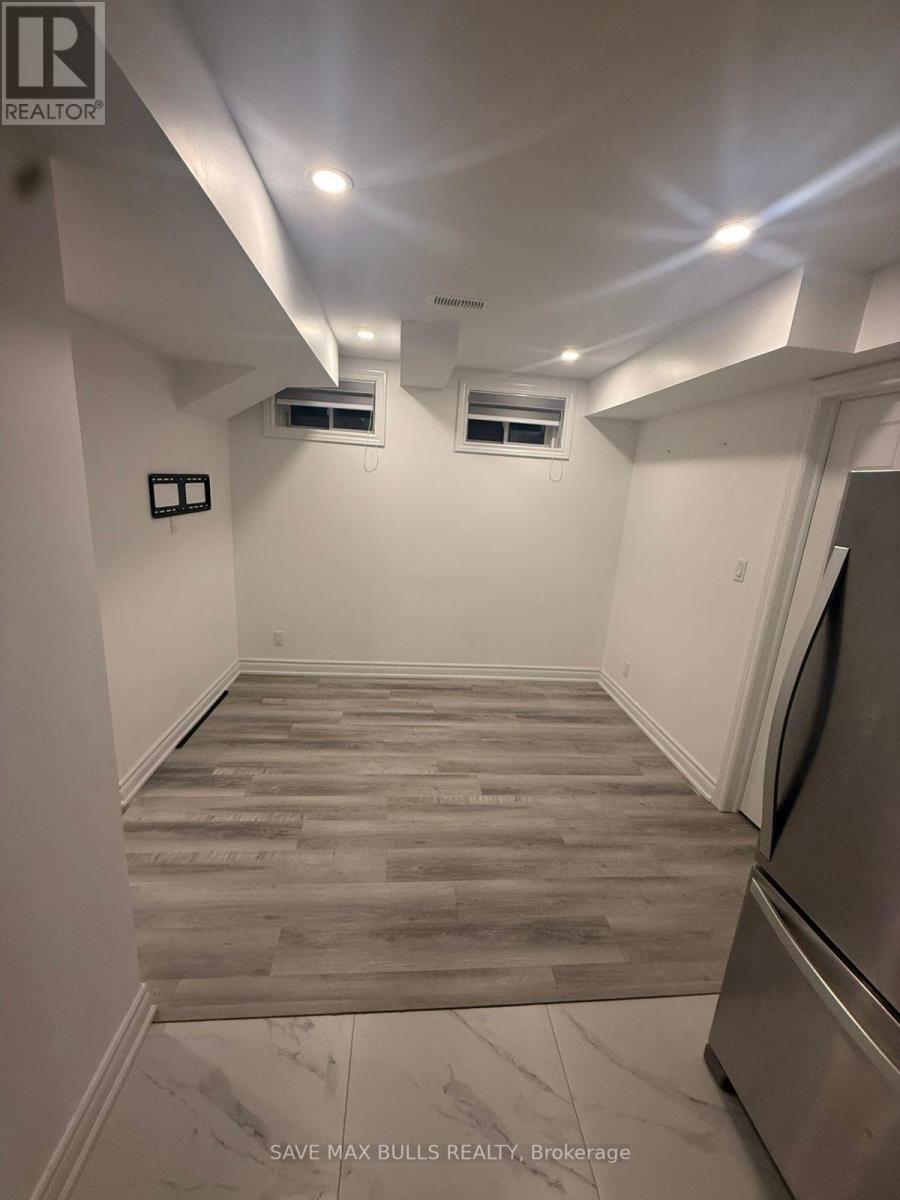 Basement - 4 Gillivary Drive, Whitby, Ontario  L1P 0C9 - Photo 14 - E12631582