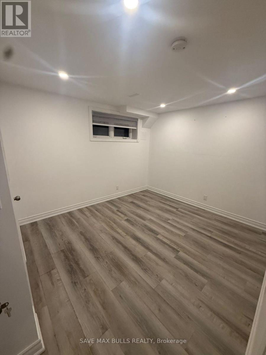 Basement - 4 Gillivary Drive, Whitby, Ontario  L1P 0C9 - Photo 17 - E12631582