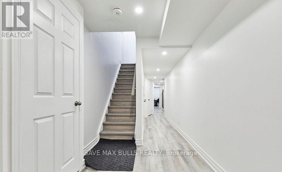 Basement - 4 Gillivary Drive, Whitby, Ontario  L1P 0C9 - Photo 4 - E12631582