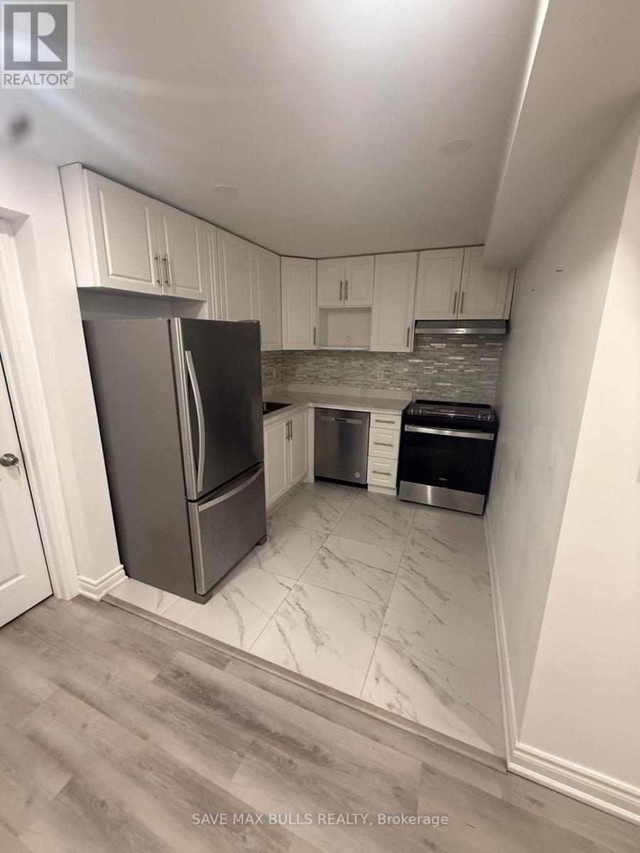 Basement - 4 Gillivary Drive, Whitby, Ontario  L1P 0C9 - Photo 6 - E12631582