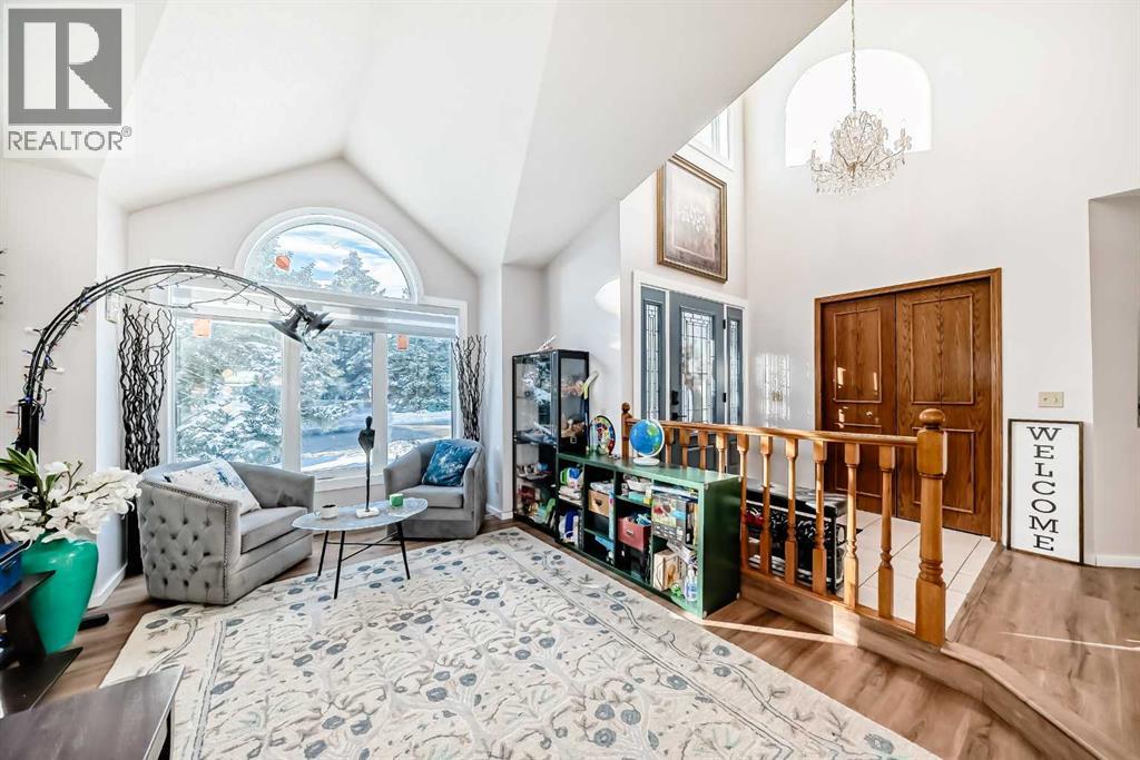 8328 Edgevalley Drive Nw, Calgary, Alberta  T3A 4X2 - Photo 6 - A2273966