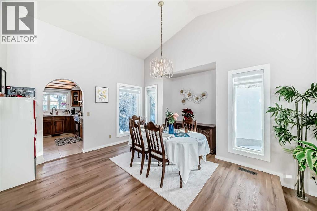 8328 Edgevalley Drive Nw, Calgary, Alberta  T3A 4X2 - Photo 15 - A2273966