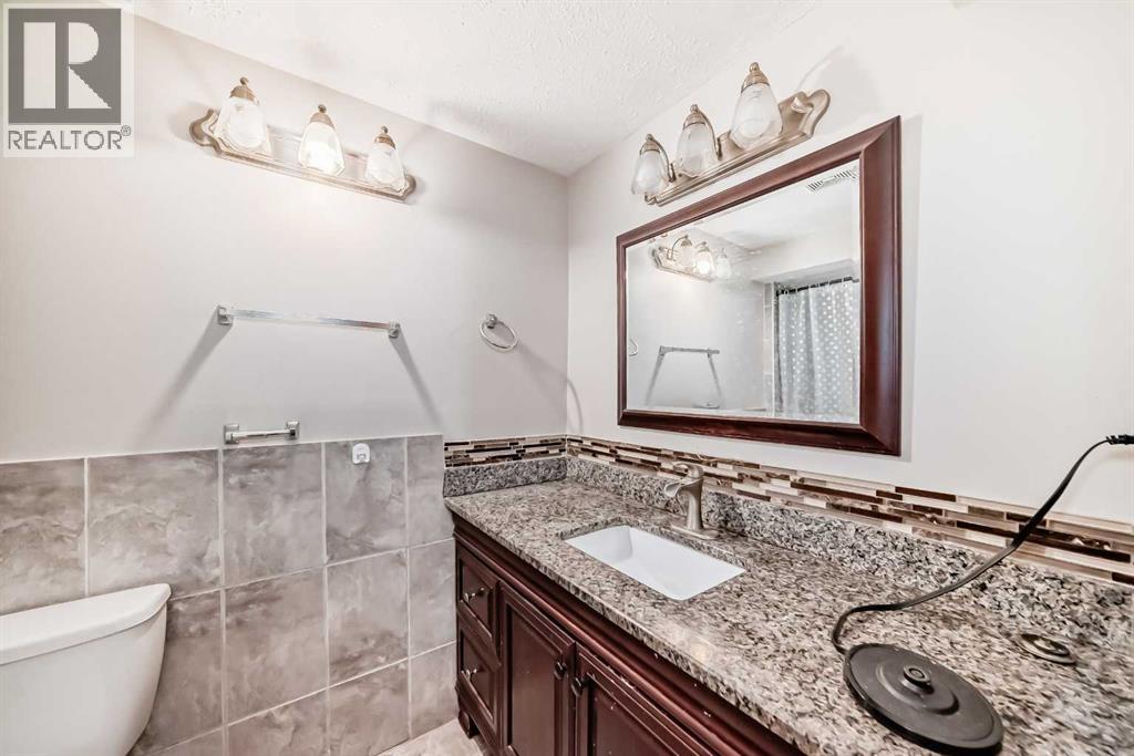 8328 Edgevalley Drive Nw, Calgary, Alberta  T3A 4X2 - Photo 40 - A2273966