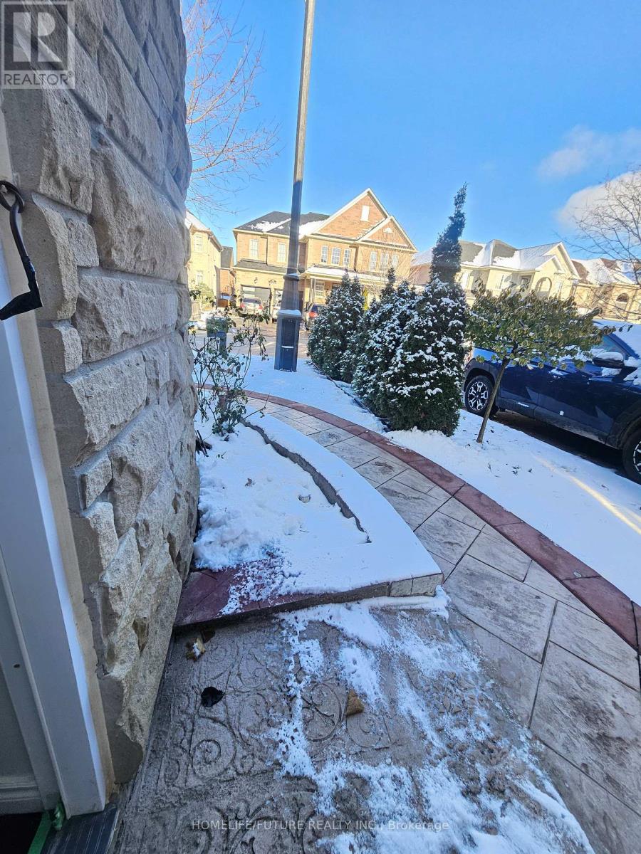 (Bsmt) - 41 Royal Links Circle, Brampton, Ontario  L6P 2W9 - Photo 19 - W12628936