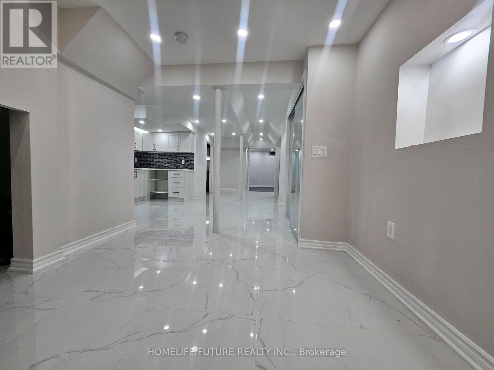 (Bsmt) - 41 Royal Links Circle, Brampton, Ontario  L6P 2W9 - Photo 12 - W12628936