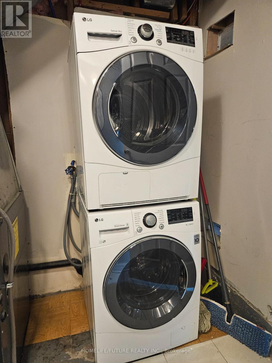 Bsmt - 143 Murray Street, Brampton, Ontario  L6X 2S3 - Photo 13 - W12630184