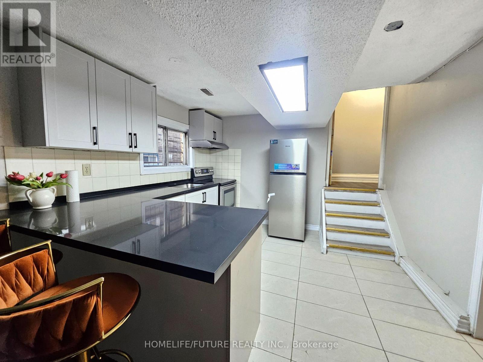 Bsmt - 143 Murray Street, Brampton, Ontario  L6X 2S3 - Photo 8 - W12630184