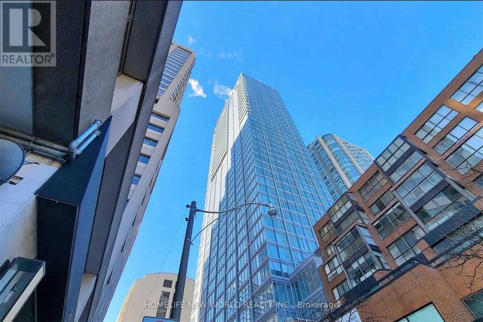 2108 - 188 Cumberland Street, Toronto, Ontario  M5R 2G3 - Photo 2 - C12631592