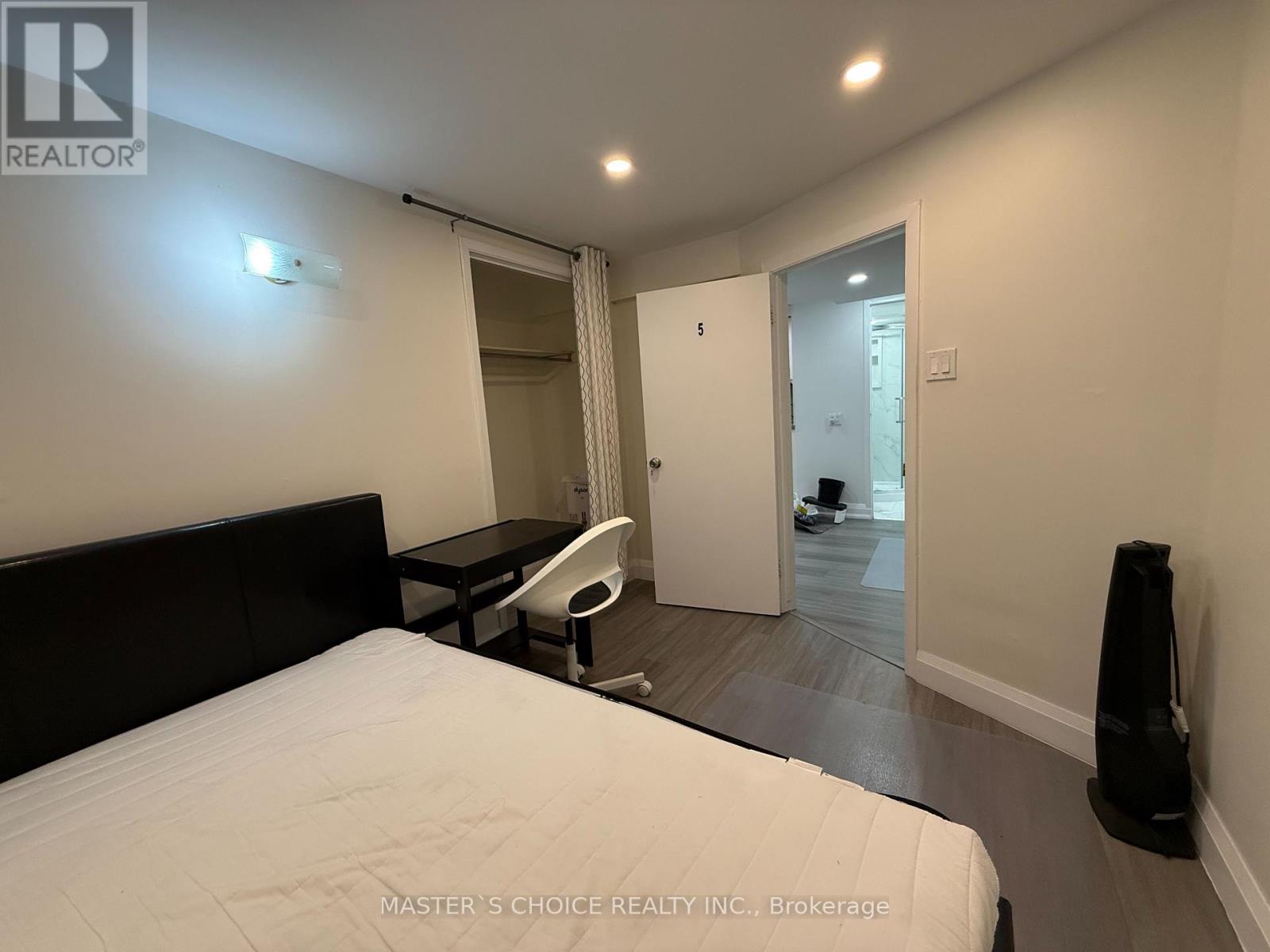 Bsmt - 92 Loganberry Crescent, Toronto, Ontario  M2H 3H1 - Photo 5 - C12631606