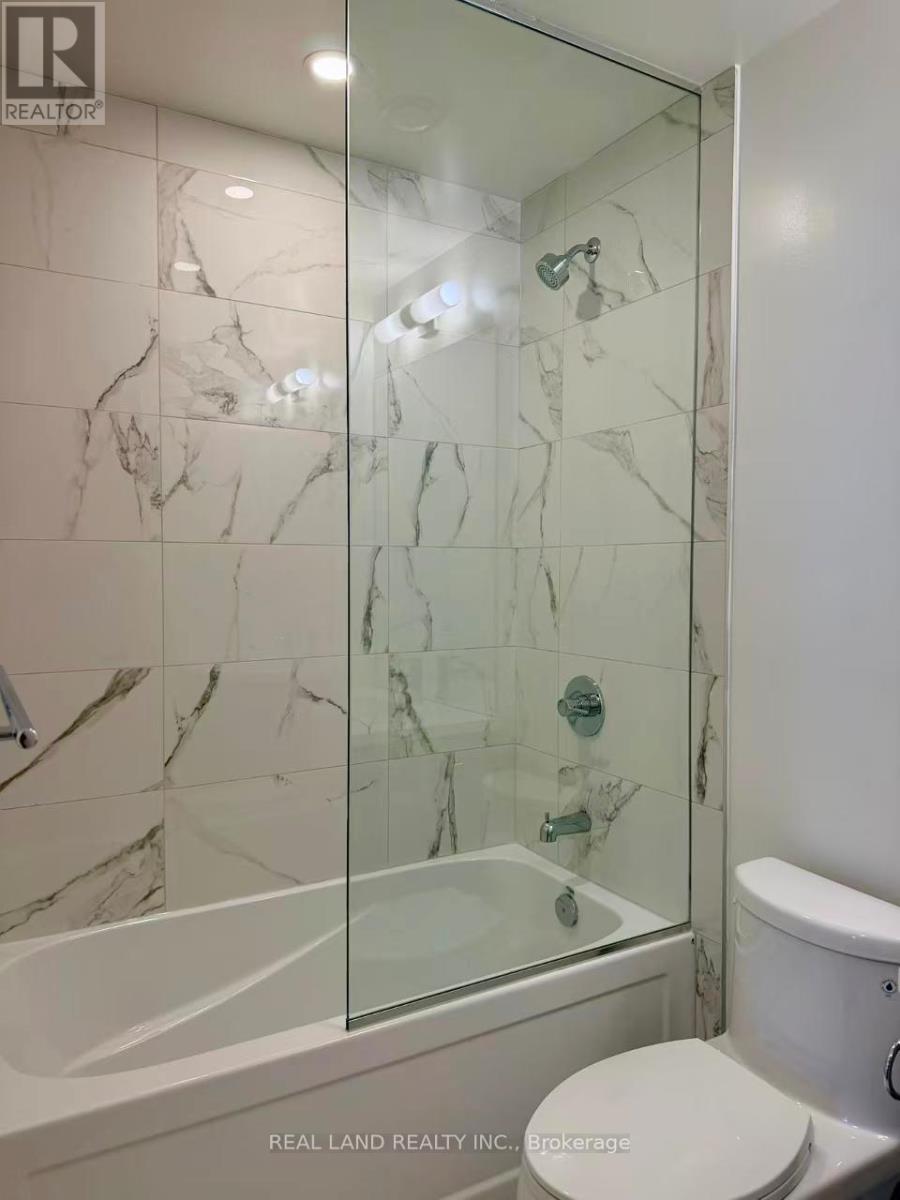 4615 - 8 Interchange Way, Vaughan, Ontario  L4K 5Z7 - Photo 11 - N12631600