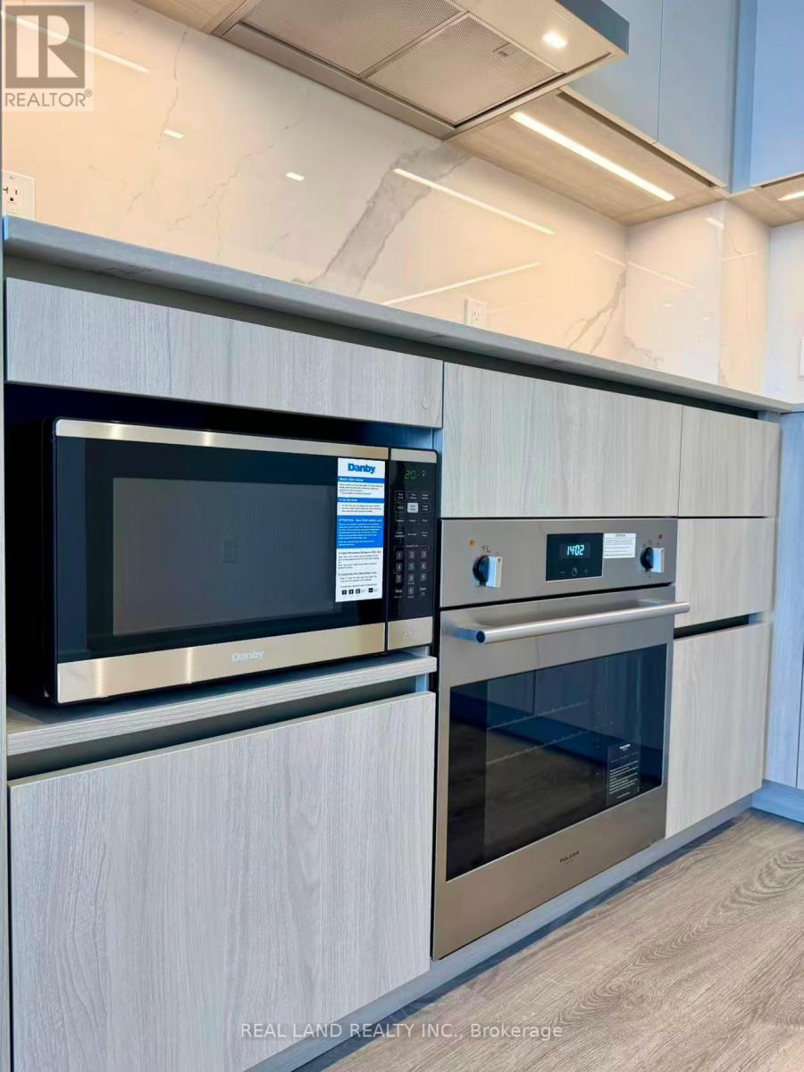 4615 - 8 Interchange Way, Vaughan, Ontario  L4K 5Z7 - Photo 7 - N12631600