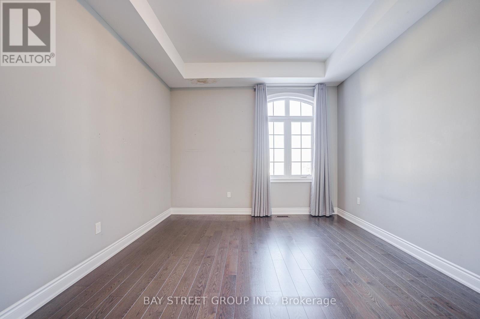 75 Douglas Road, Richmond Hill, Ontario  L4E 3H1 - Photo 36 - N12631602