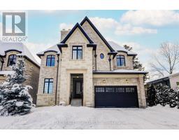 75 DOUGLAS ROAD, Richmond Hill, Ontario