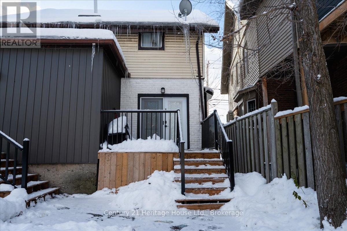 B - 180 Weber Street E, Kitchener, Ontario  N2H 1E4 - Photo 2 - X12539410