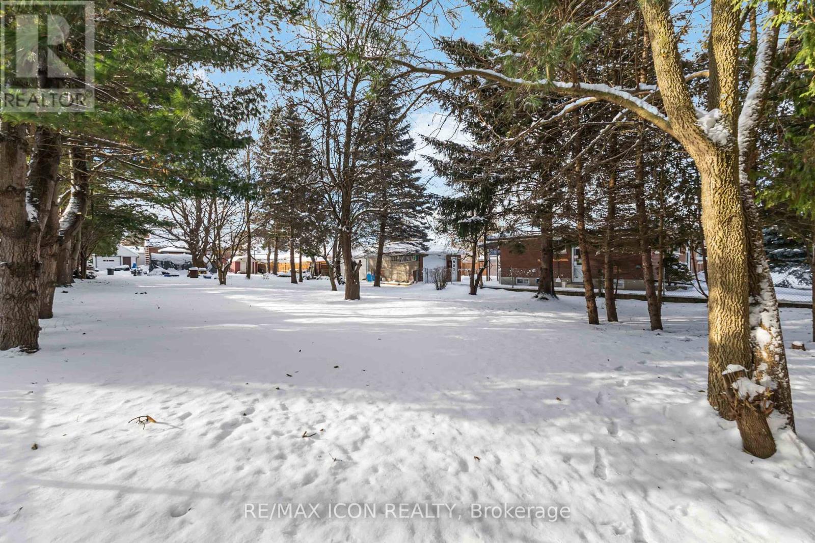 178 Highbury Avenue Avenue N, London East, Ontario  N5Z 2W7 - Photo 4 - X12631594