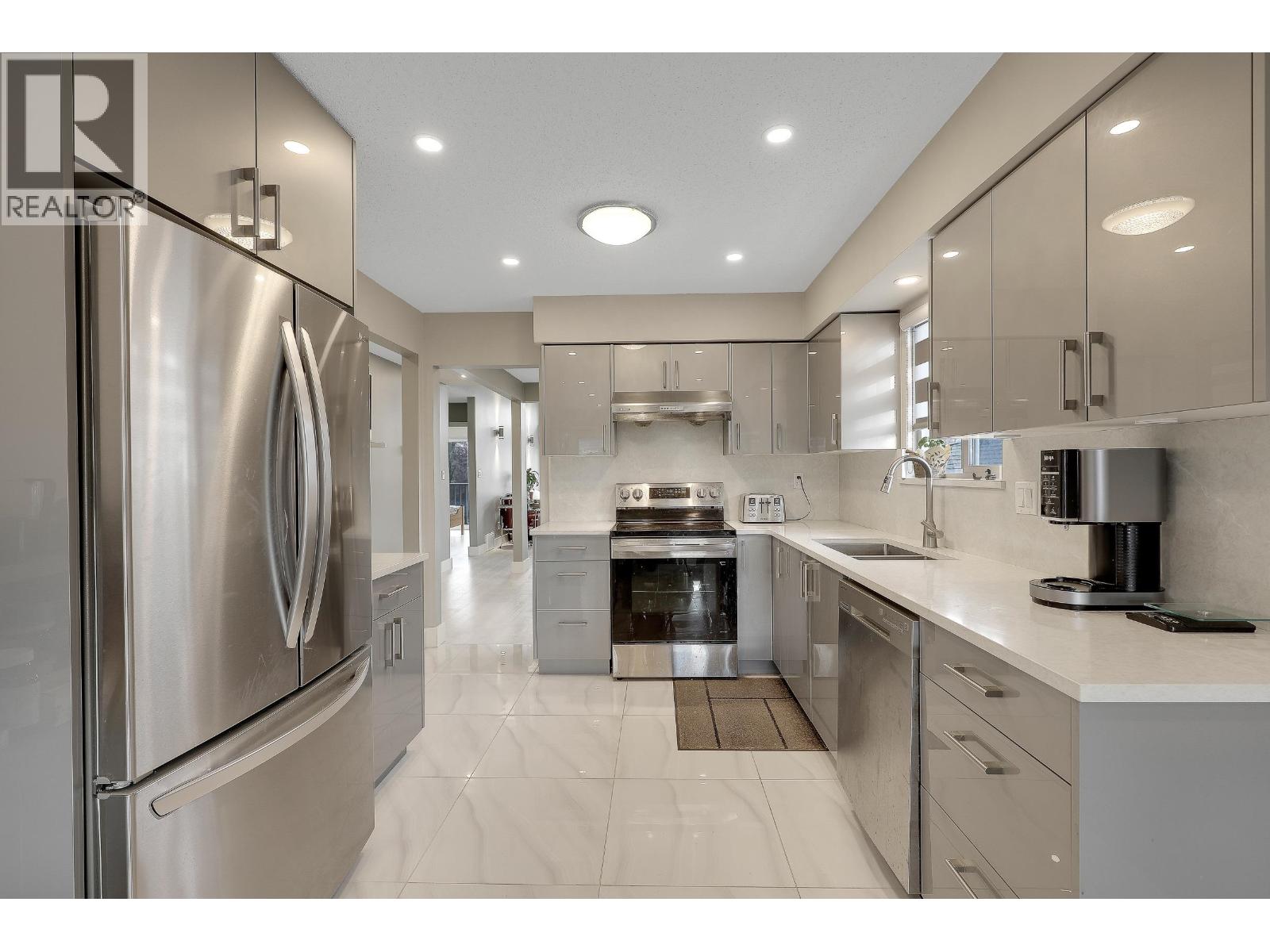 2624 Kitchener Street, Vancouver, British Columbia  V5K 3C8 - Photo 16 - R3071154