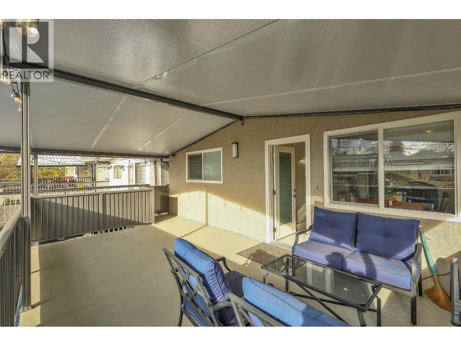 2624 Kitchener Street, Vancouver, British Columbia  V5K 3C8 - Photo 35 - R3071154