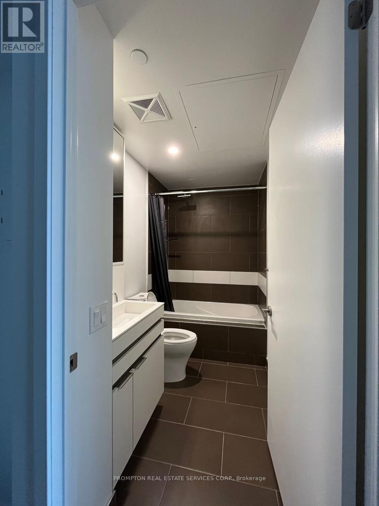 5303 - 197 Yonge Street, Toronto, Ontario  M5B 0C1 - Photo 11 - C12631610