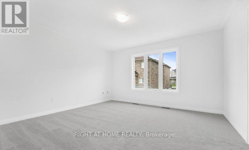 1372 Harrington Street, Innisfil, Ontario  L0L 1W0 - Photo 10 - N12631616