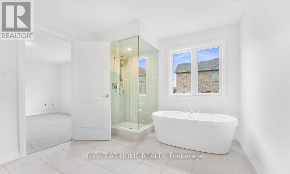 1372 Harrington Street, Innisfil, Ontario  L0L 1W0 - Photo 11 - N12631616