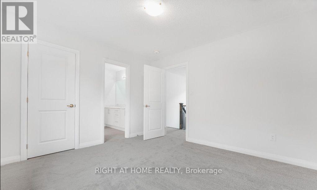 1372 Harrington Street, Innisfil, Ontario  L0L 1W0 - Photo 13 - N12631616