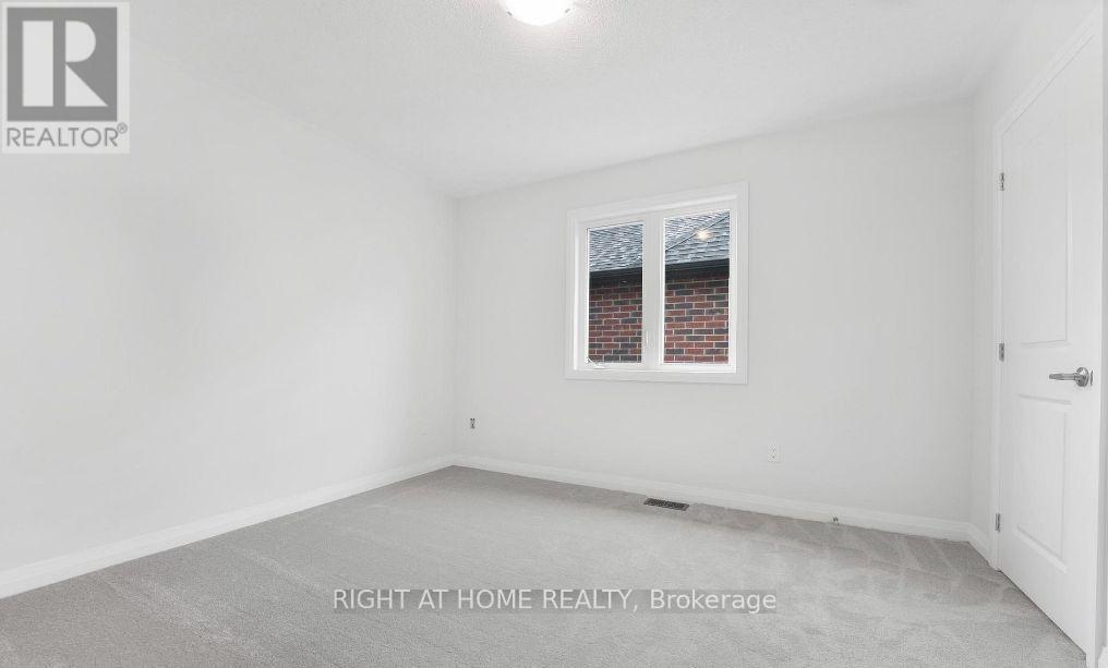 1372 Harrington Street, Innisfil, Ontario  L0L 1W0 - Photo 14 - N12631616