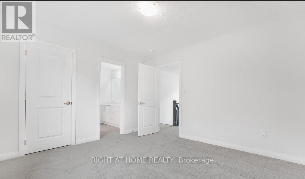 1372 Harrington Street, Innisfil, Ontario  L0L 1W0 - Photo 15 - N12631616