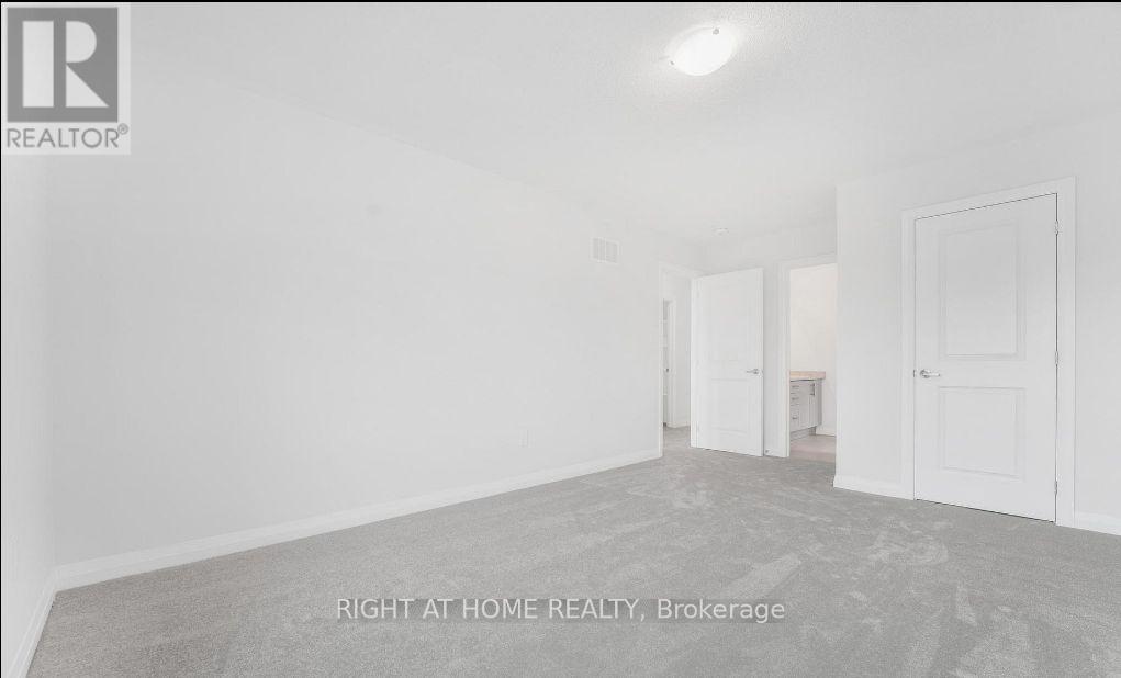 1372 Harrington Street, Innisfil, Ontario  L0L 1W0 - Photo 19 - N12631616