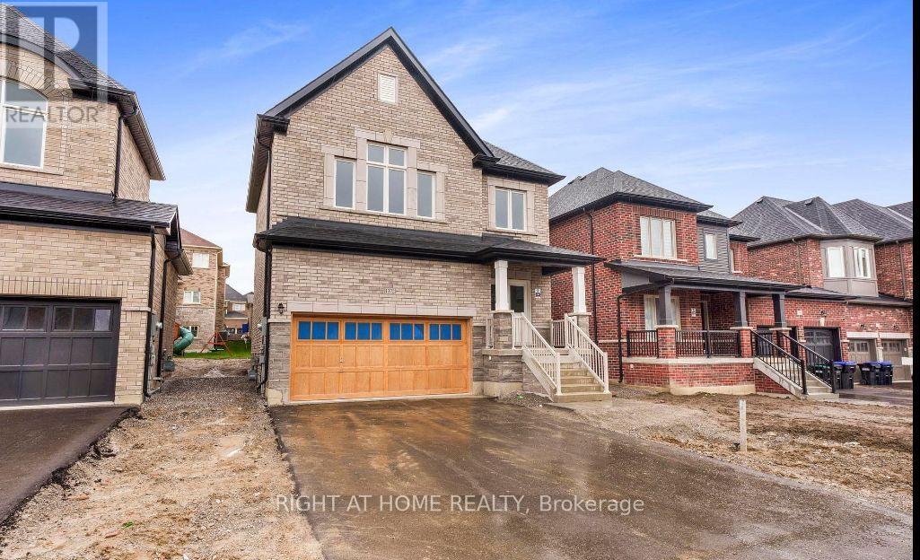 1372 Harrington Street, Innisfil, Ontario  L0L 1W0 - Photo 2 - N12631616