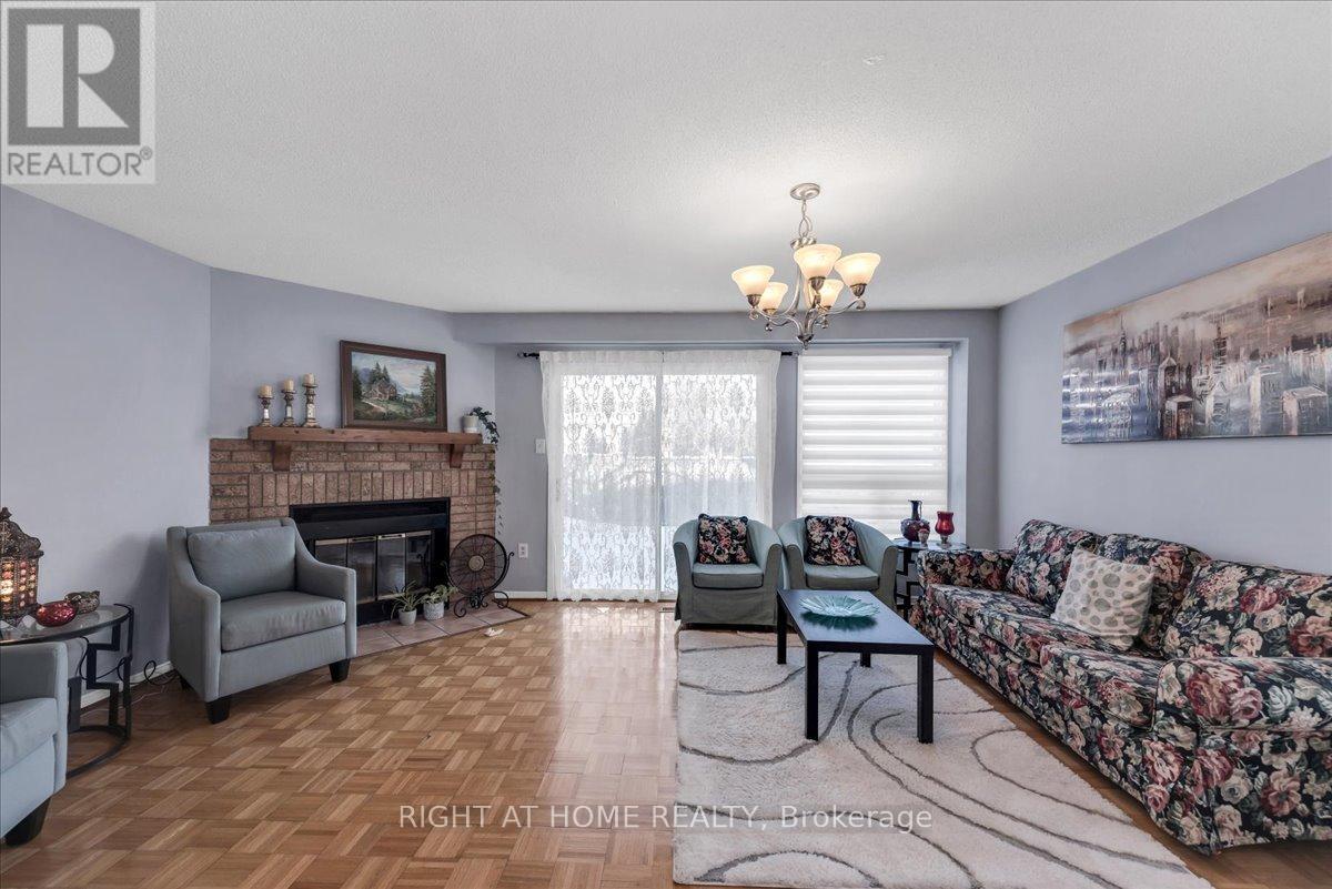 2 Wooliston Crescent, Brampton, Ontario  L6Y 4J3 - Photo 11 - W12631612