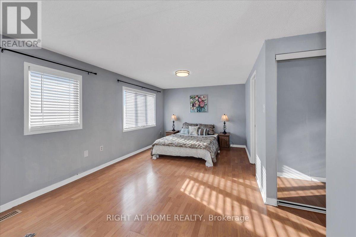 2 Wooliston Crescent, Brampton, Ontario  L6Y 4J3 - Photo 23 - W12631612