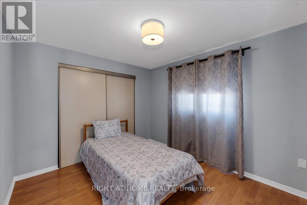 2 Wooliston Crescent, Brampton, Ontario  L6Y 4J3 - Photo 29 - W12631612