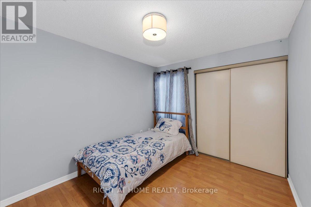2 Wooliston Crescent, Brampton, Ontario  L6Y 4J3 - Photo 30 - W12631612