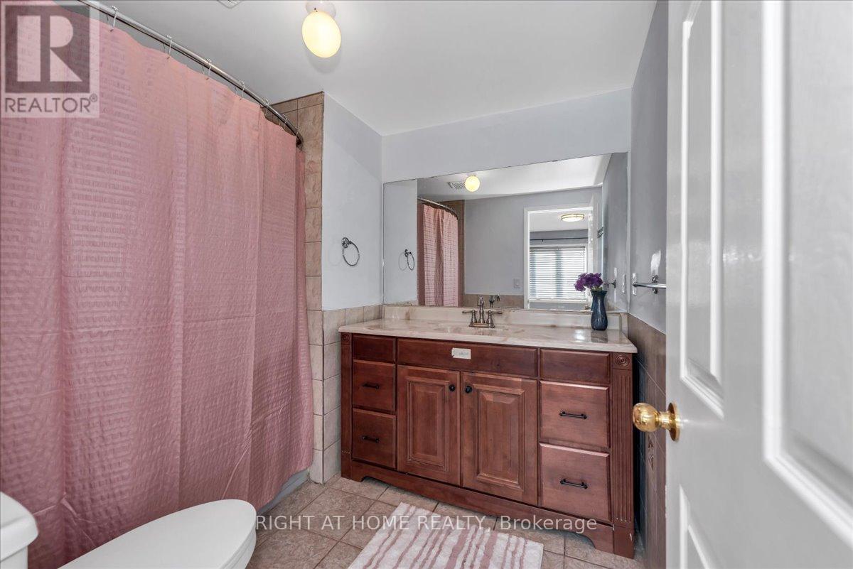 2 Wooliston Crescent, Brampton, Ontario  L6Y 4J3 - Photo 31 - W12631612