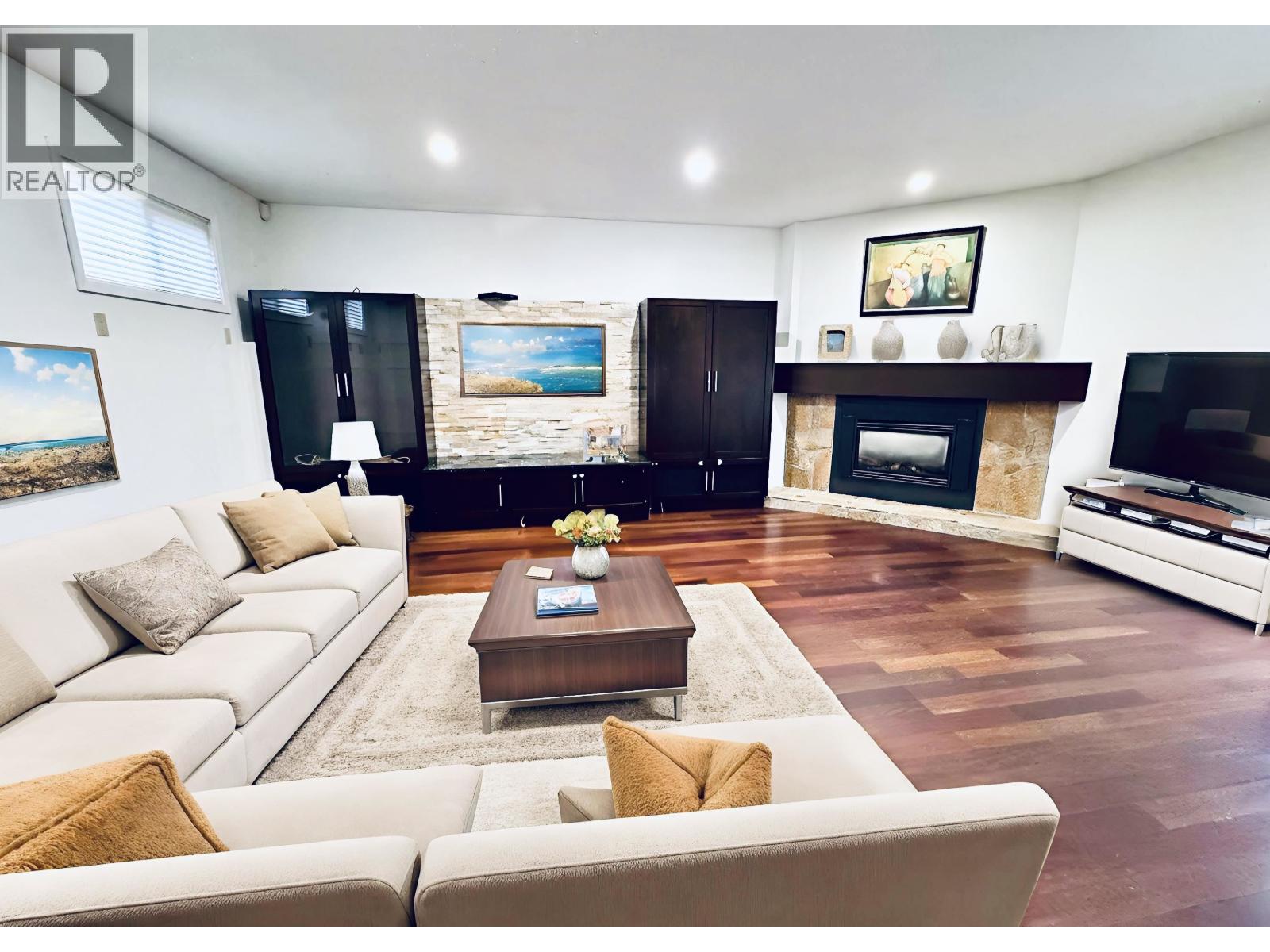 5369 Patrick Street, Burnaby, British Columbia  V5J 3B2 - Photo 5 - R3037902