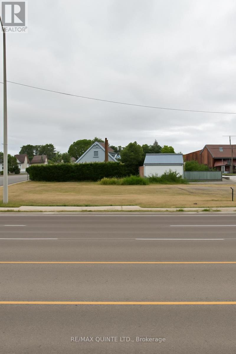 Unit A - 506 Dundas Street W, Belleville, Ontario  K8P 1B7 - Photo 3 - X12631652