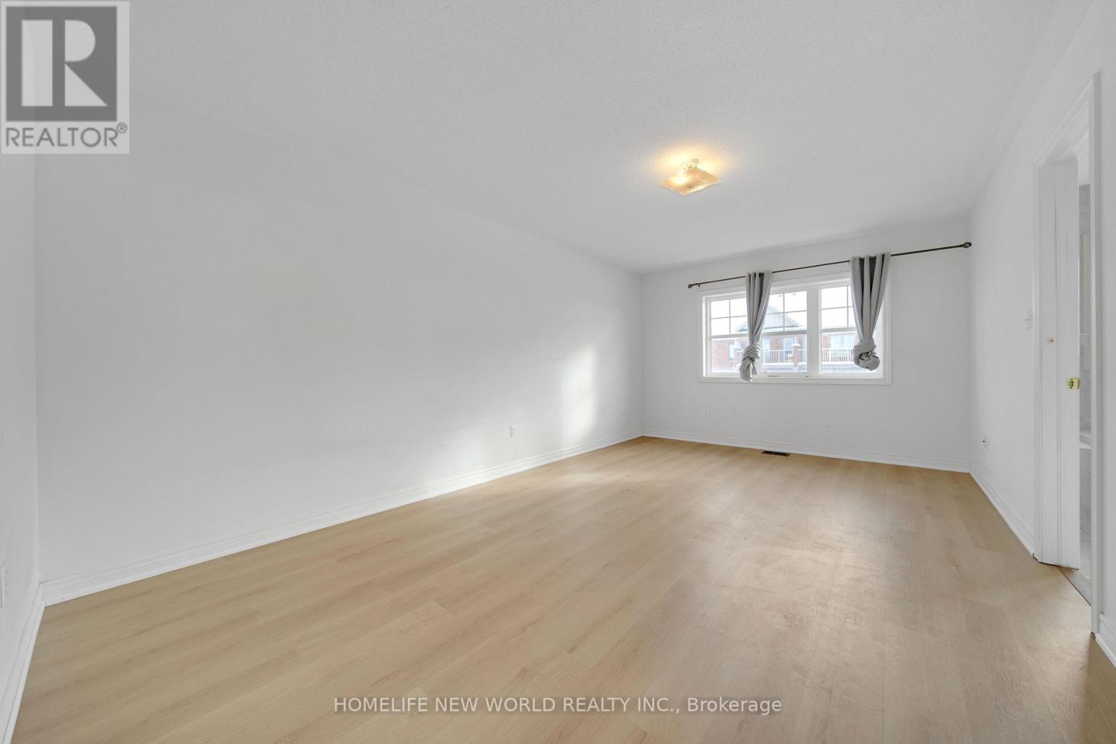 121 Christian Ritter Drive, Markham, Ontario  L6C 0V8 - Photo 12 - N12446718