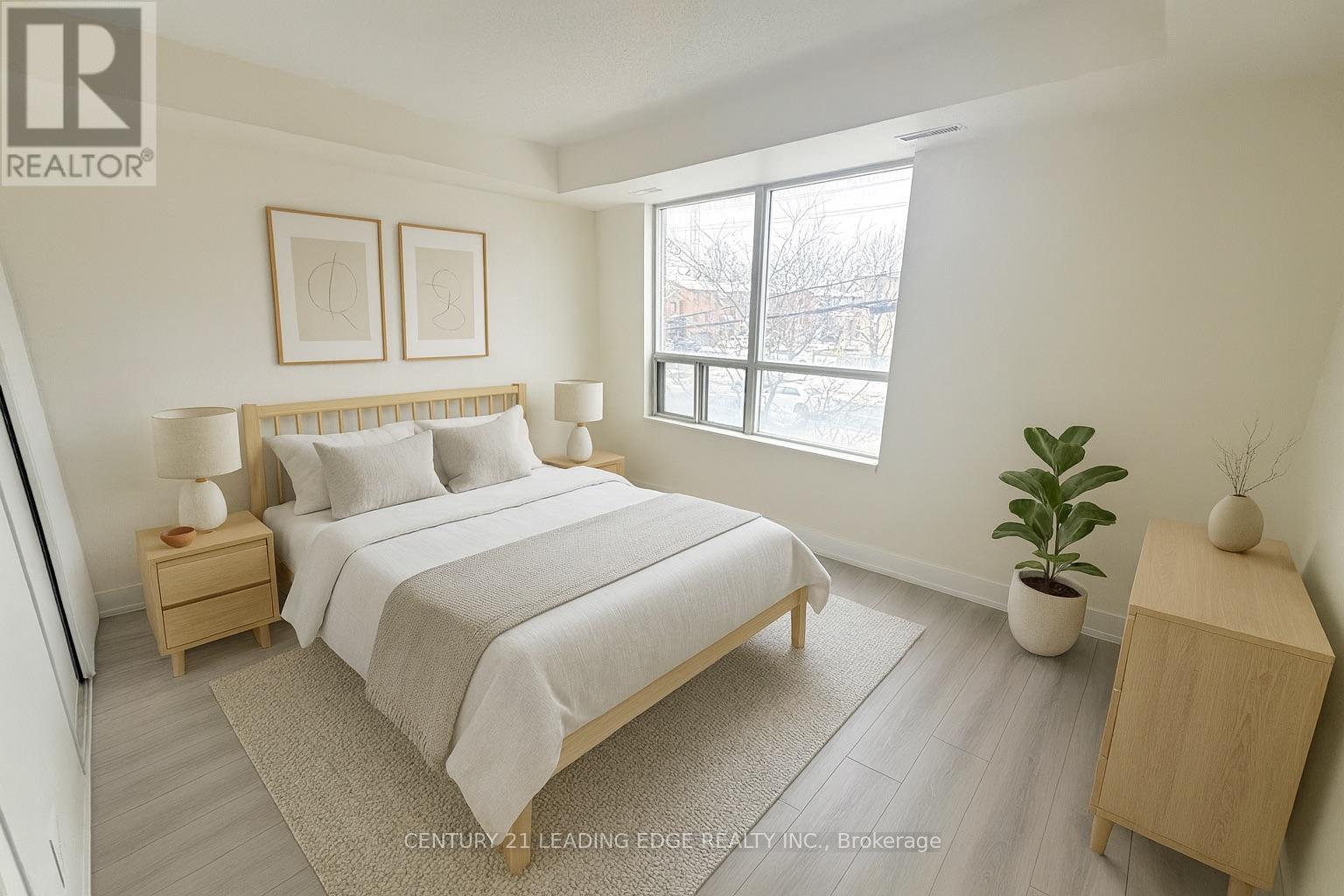 215 - 801 Sheppard Avenue W, Toronto, Ontario  M3H 2T3 - Photo 2 - C12588930