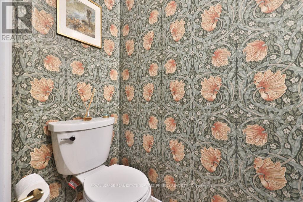 1025 Shaw Drive, Mississauga, Ontario  L5G 3Z3 - Photo 13 - W12476723