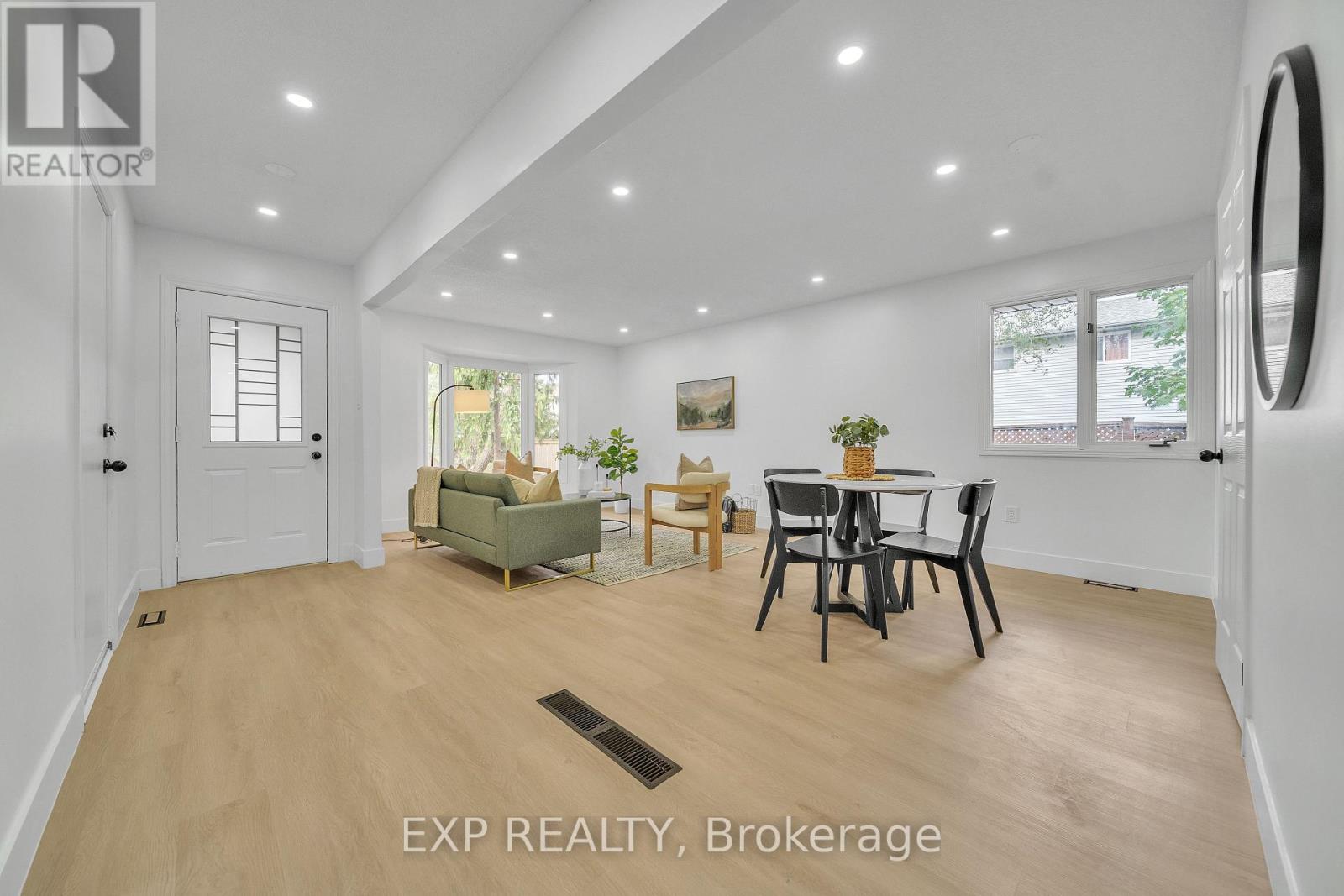 Photo 3 of 28 for 46 Bonaparte Lane