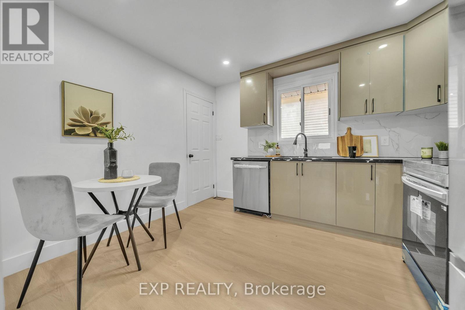 Photo 7 of 28 for 46 Bonaparte Lane