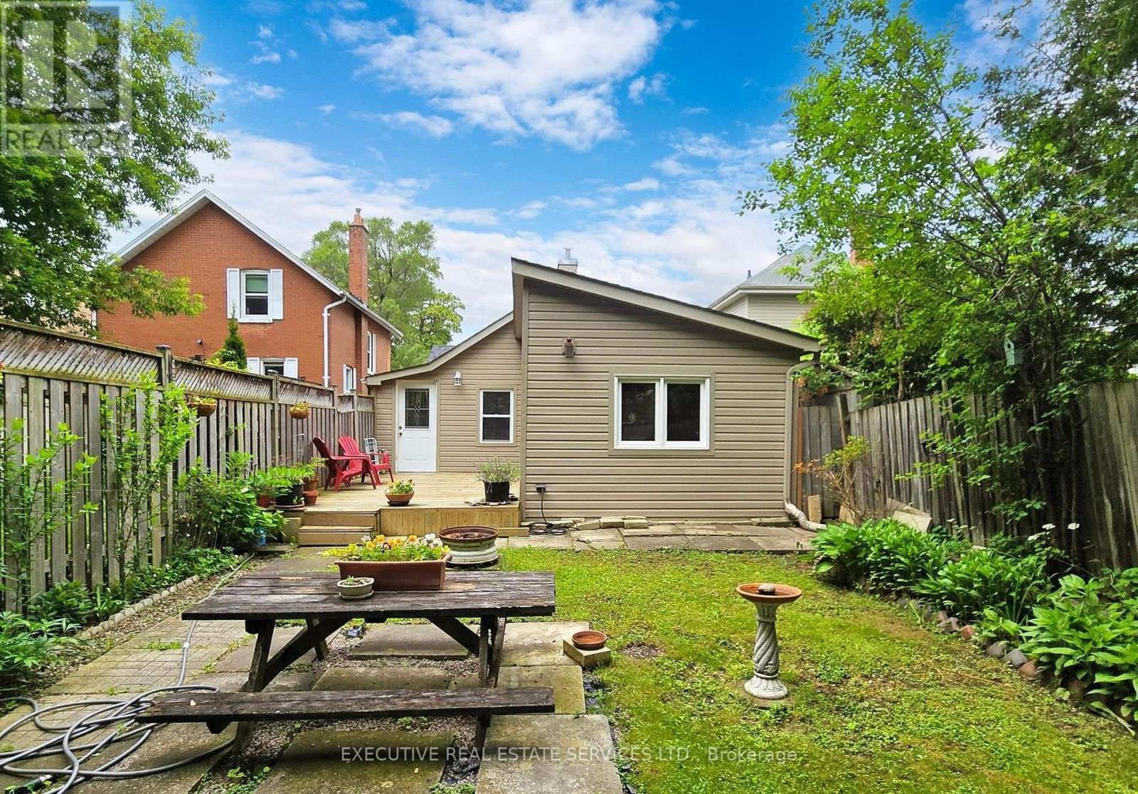 89 John Street, Brampton, Ontario  L6W 1Z4 - Photo 10 - W12615312