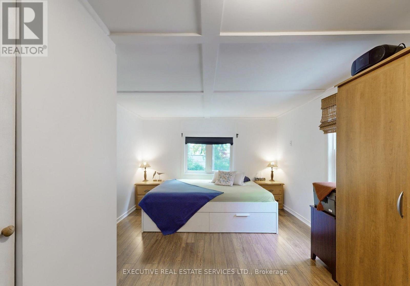 89 John Street, Brampton, Ontario  L6W 1Z4 - Photo 2 - W12615312