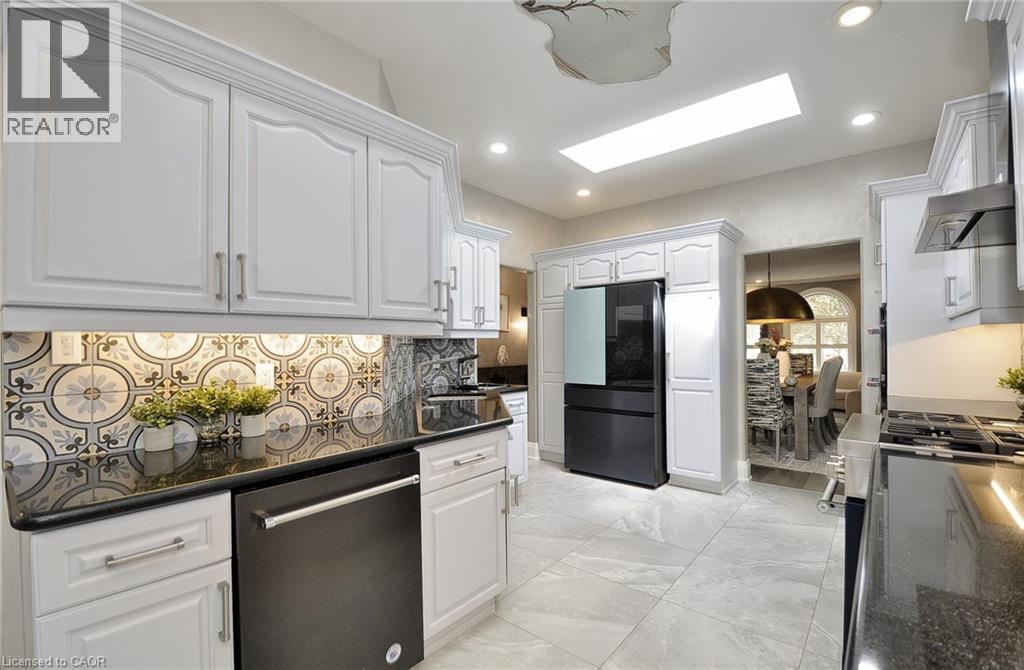 27 Woodmans Court, Kitchener, Ontario  N2P 2B2 - Photo 9 - 40793818