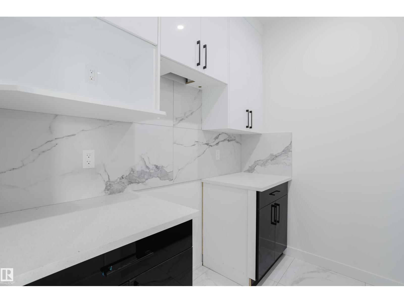 933 19 Av Nw, Edmonton, Alberta  T6T 2X4 - Photo 10 - E4468093