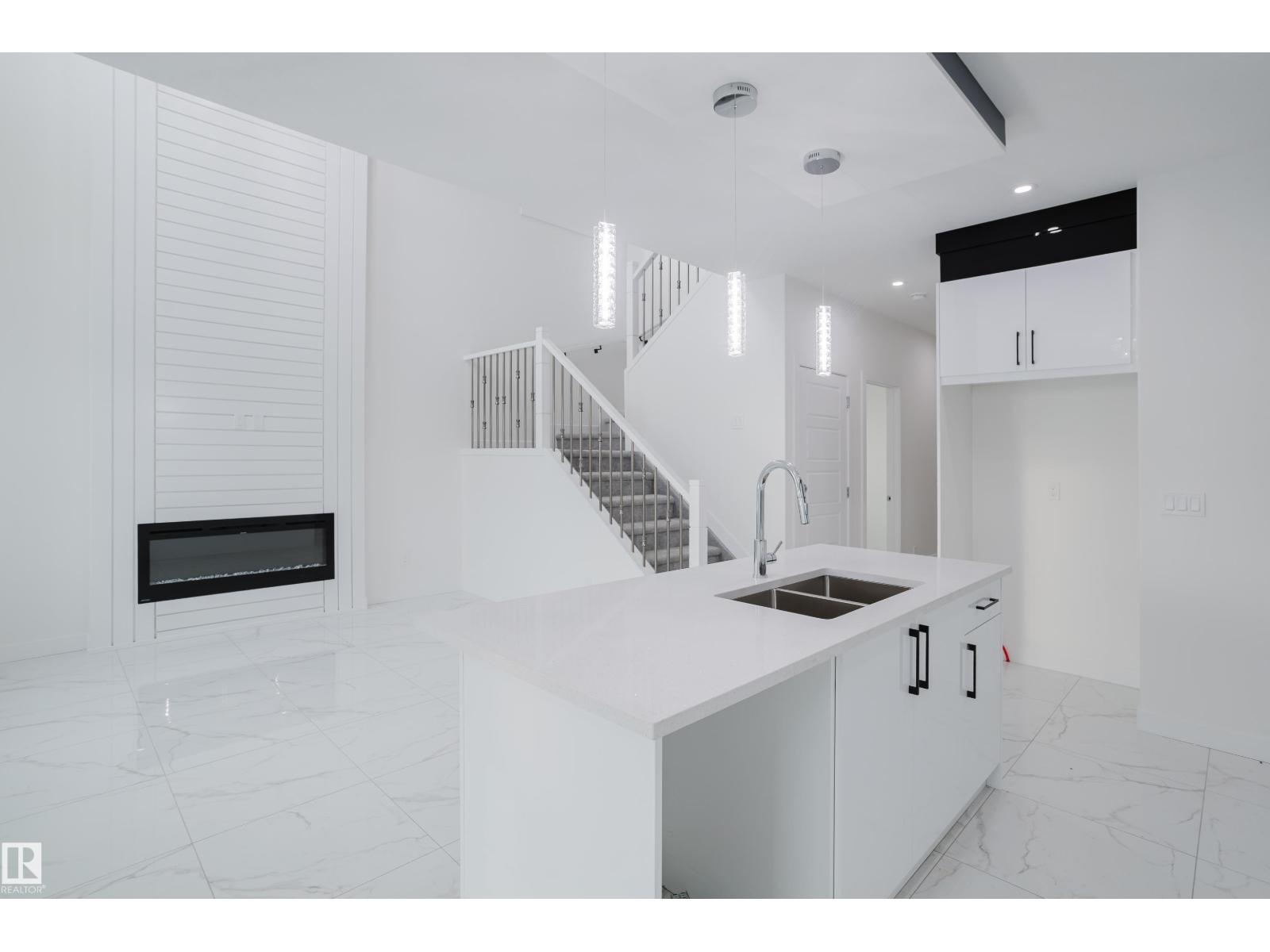 933 19 Av Nw, Edmonton, Alberta  T6T 2X4 - Photo 15 - E4468093