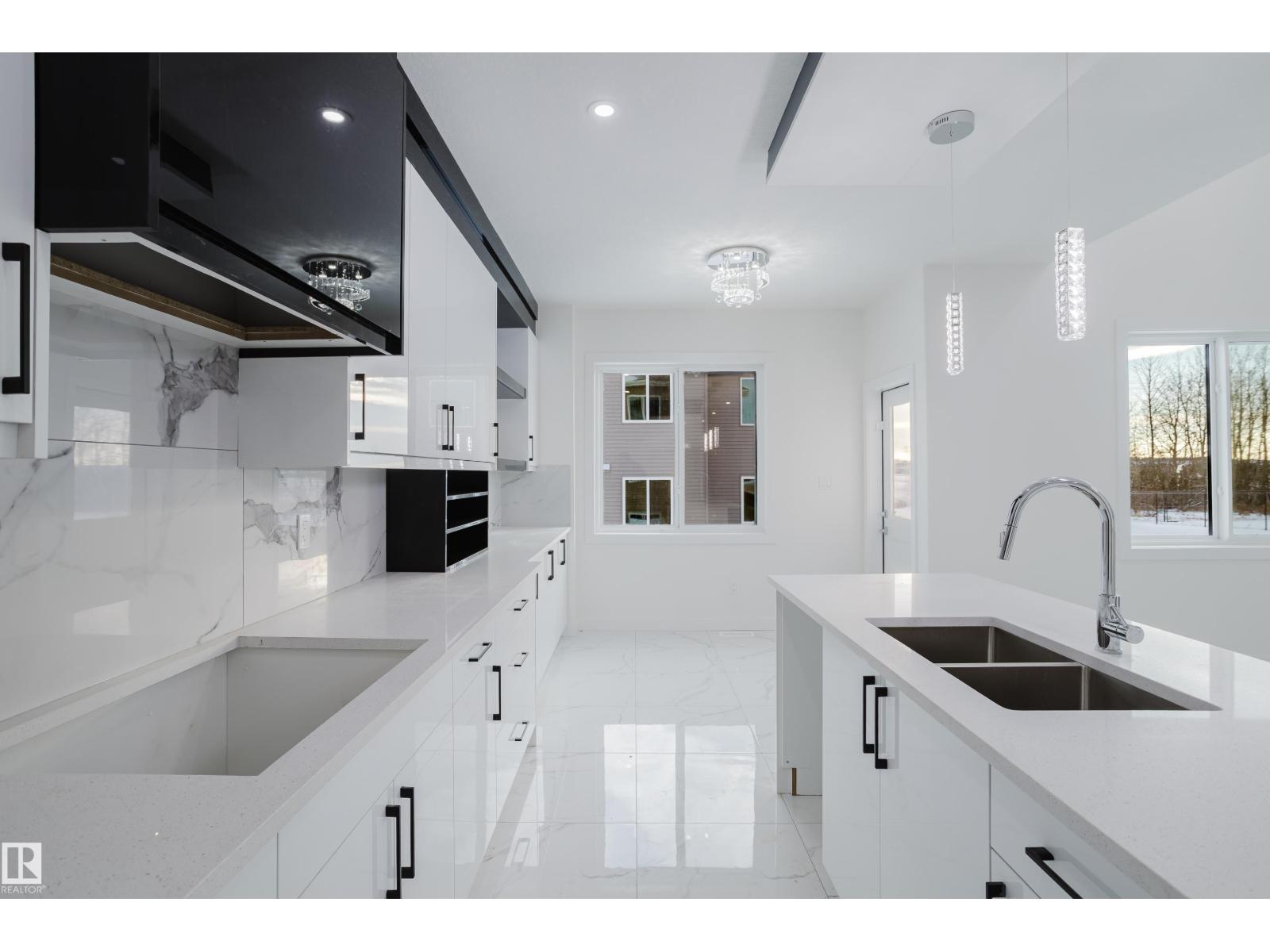 933 19 Av Nw, Edmonton, Alberta  T6T 2X4 - Photo 17 - E4468093